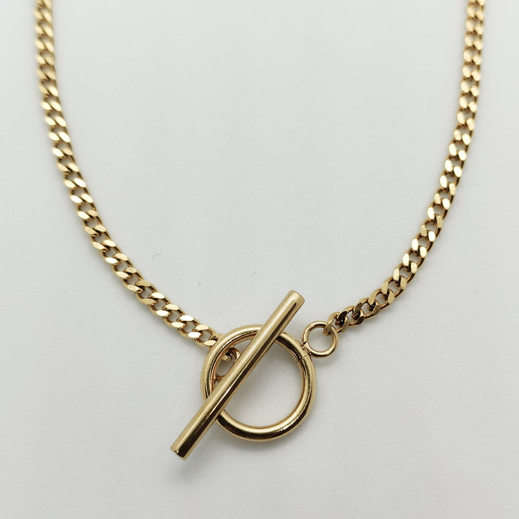 Diana Cable Toggle Necklace