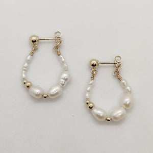 Speckled Graduated Drop Pearl Hoops